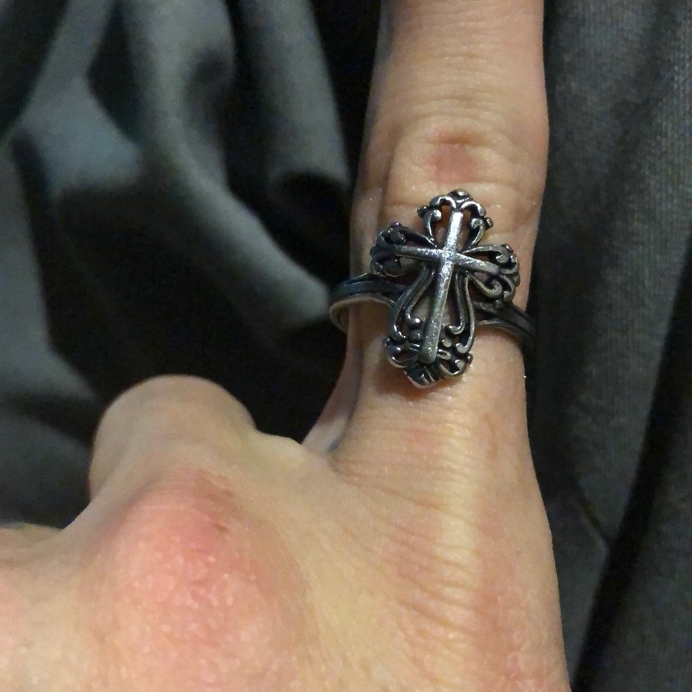 Sterling cross ring